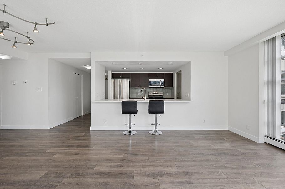 501 1228 Marinaside Crescent Vancouver, BC - 9