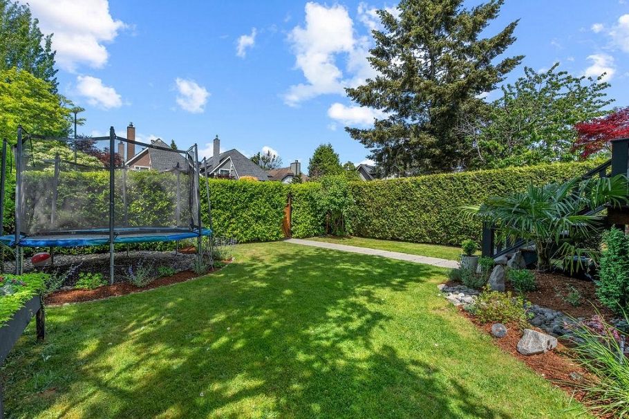 3392 W 8th Avenue Vancouver, BC - 35