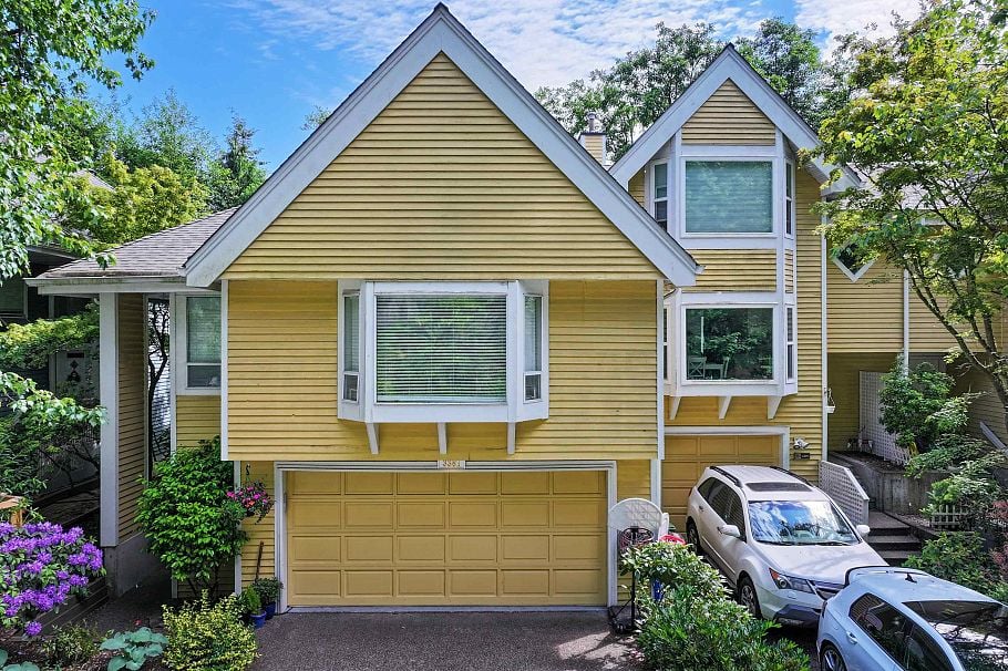 3381 Flagstaff Place Vancouver, BC - 1