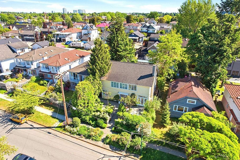 1620 E 20th Avenue Vancouver, BC - 27