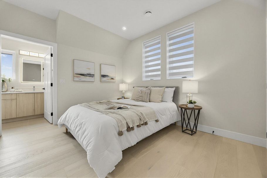 2170 Adanac Street Vancouver, BC - 13