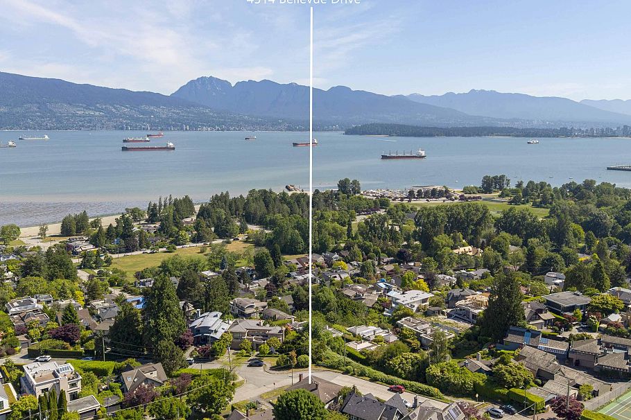 4514 Bellevue Drive Vancouver, BC - 11