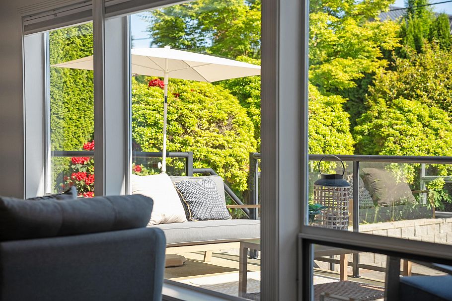 917 Wavertree Road North Vancouver, BC - 9