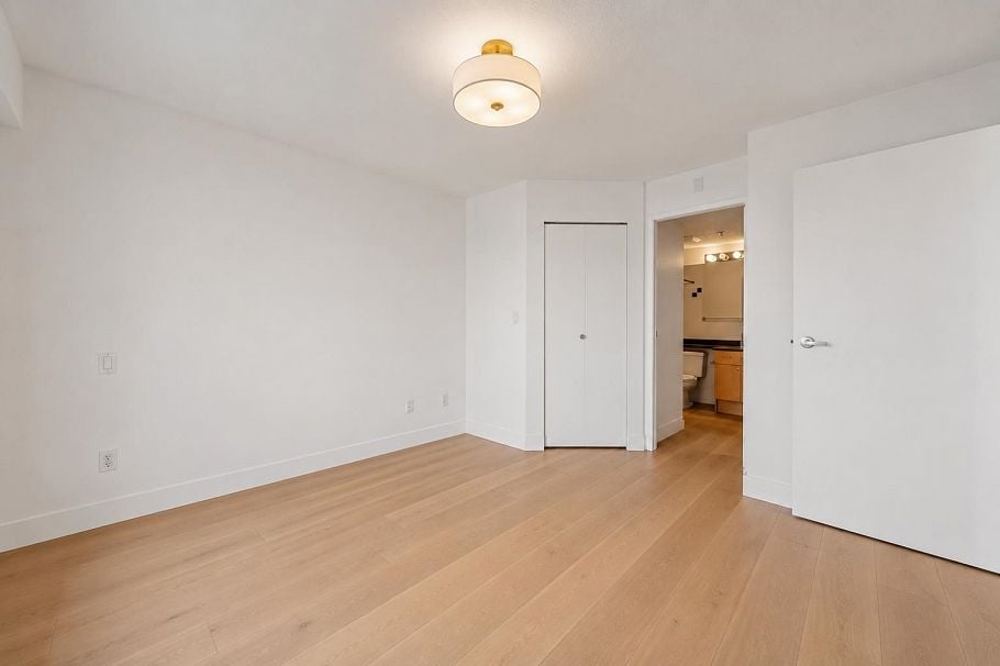 306 124 W 3rd Street North Vancouver, BC - 6