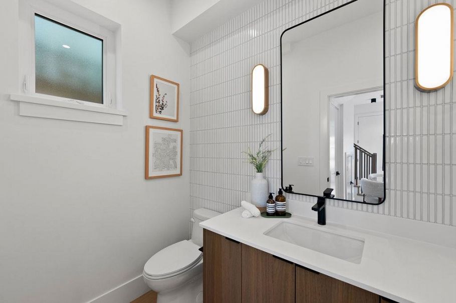 1 6318 Sophia Street Vancouver, BC - 18