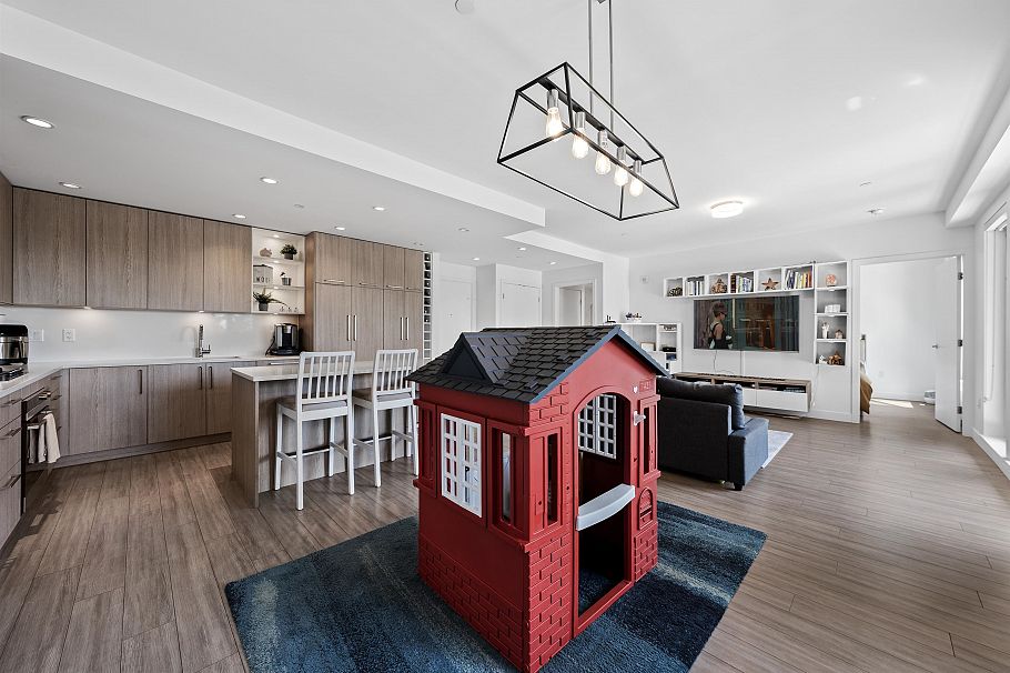 306 707 E 3rd Street North Vancouver, BC - 12