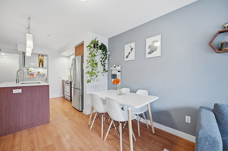 209 221 E 3rd Street North Vancouver, BC - 7