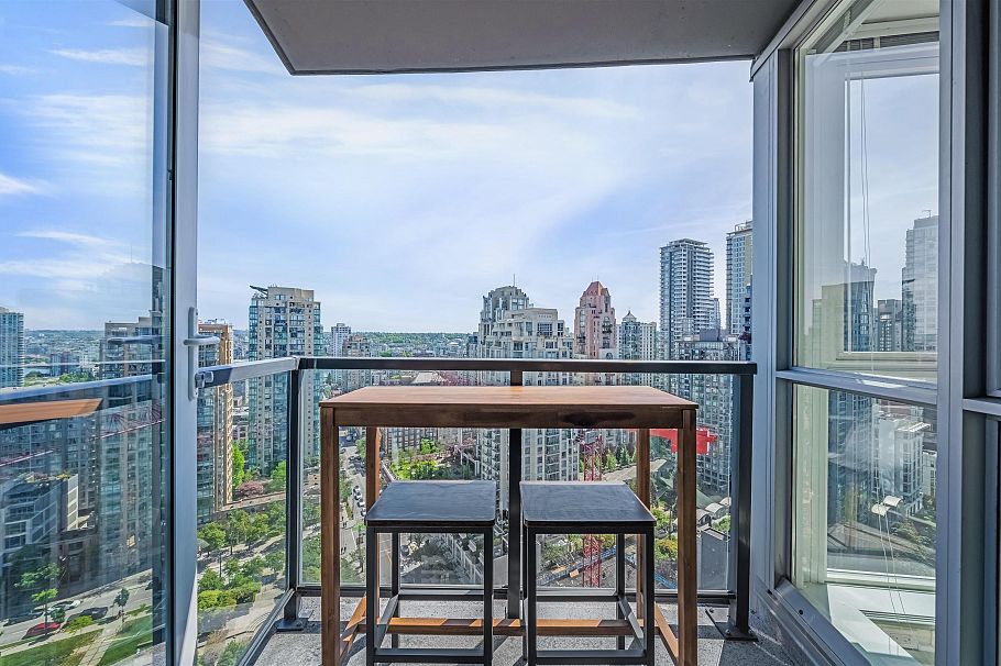 2206 1199 Seymour Street Vancouver, BC - 26