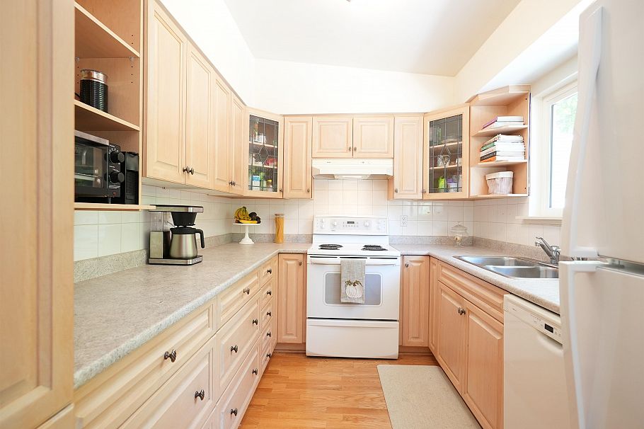 646 E Windsor Road North Vancouver, BC - 17