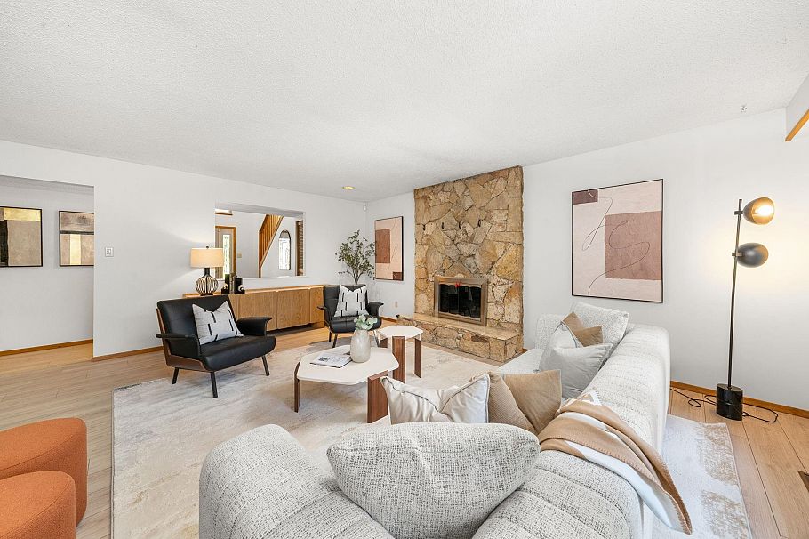 2297 Bowser Avenue North Vancouver, BC - 7