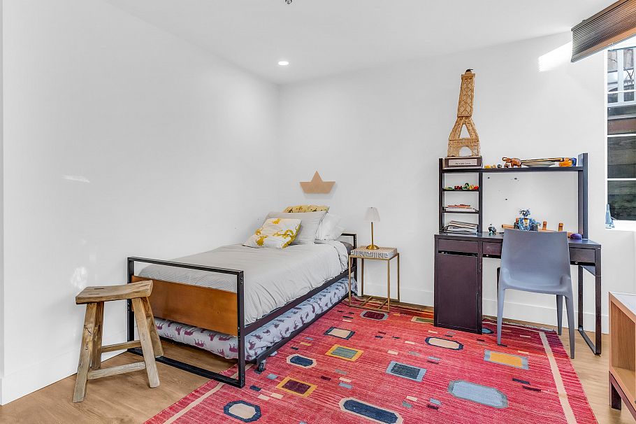 420 W 17th Avenue Vancouver, BC - 28