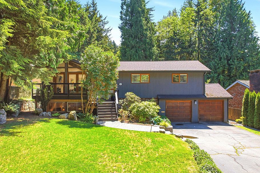 5222 Sarita Avenue North Vancouver, BC - 34