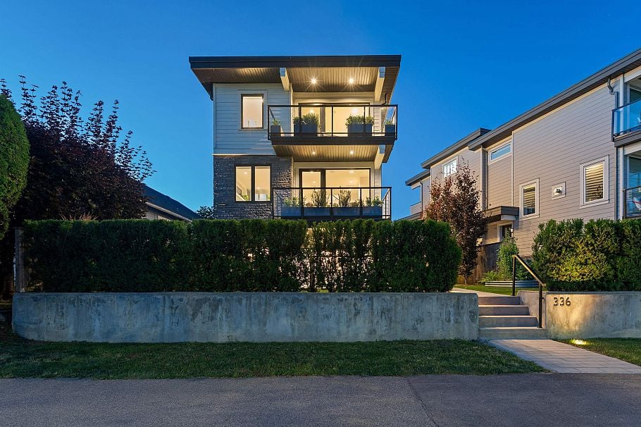 336 E Keith Road North Vancouver, BC - 1