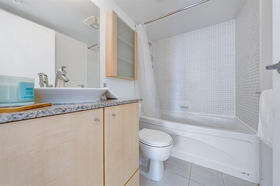 2206 1199 Seymour Street Vancouver, BC - 24