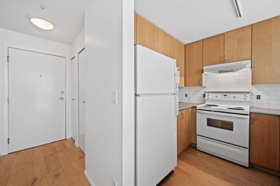 306 124 W 3rd Street North Vancouver, BC - 13