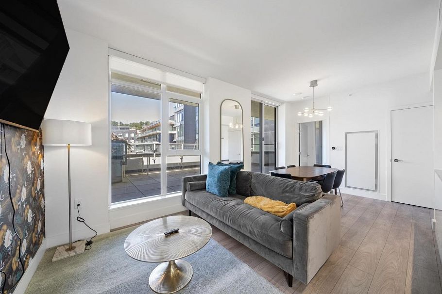 409 3581 E Kent Avenue North Vancouver, BC - 3