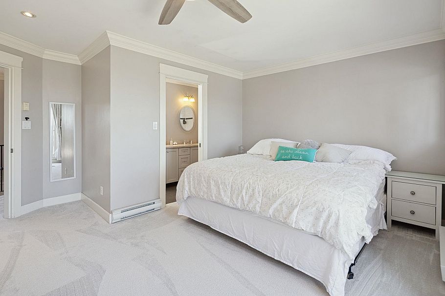 1225 Adderley Street North Vancouver, BC - 14