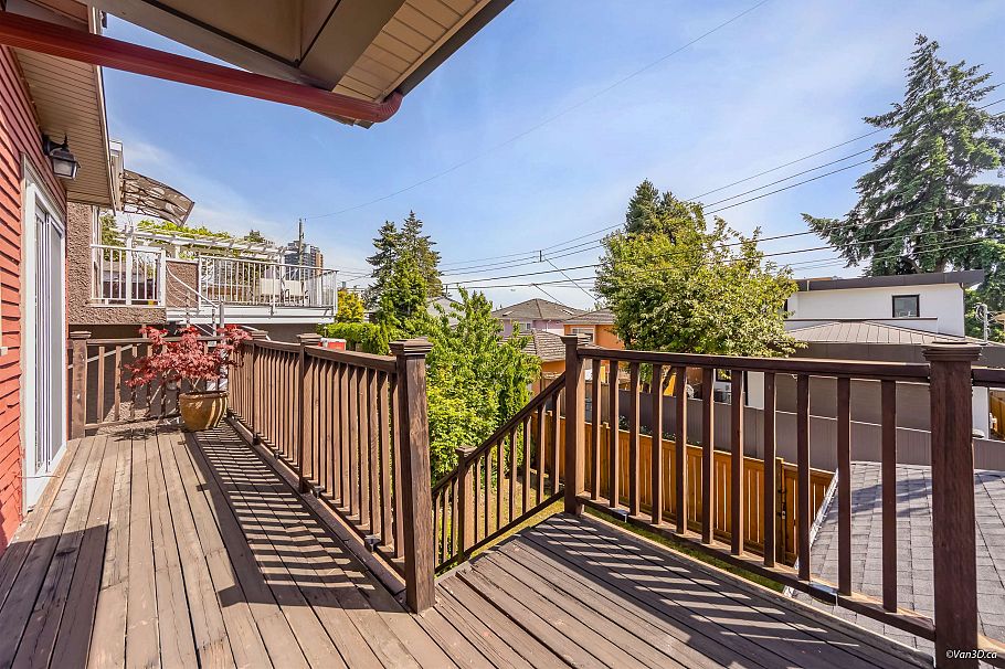 836 W 68th Avenue Vancouver, BC - 32