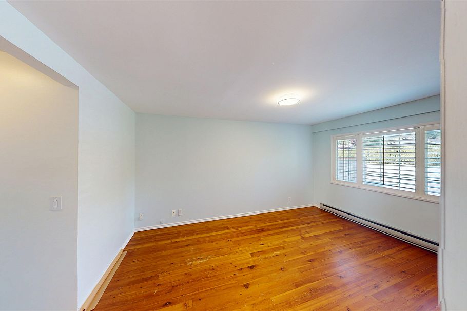 1567 Mcbride Street North Vancouver, BC - 10