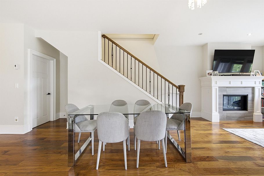 2436 W 8th Avenue Vancouver, BC - 18