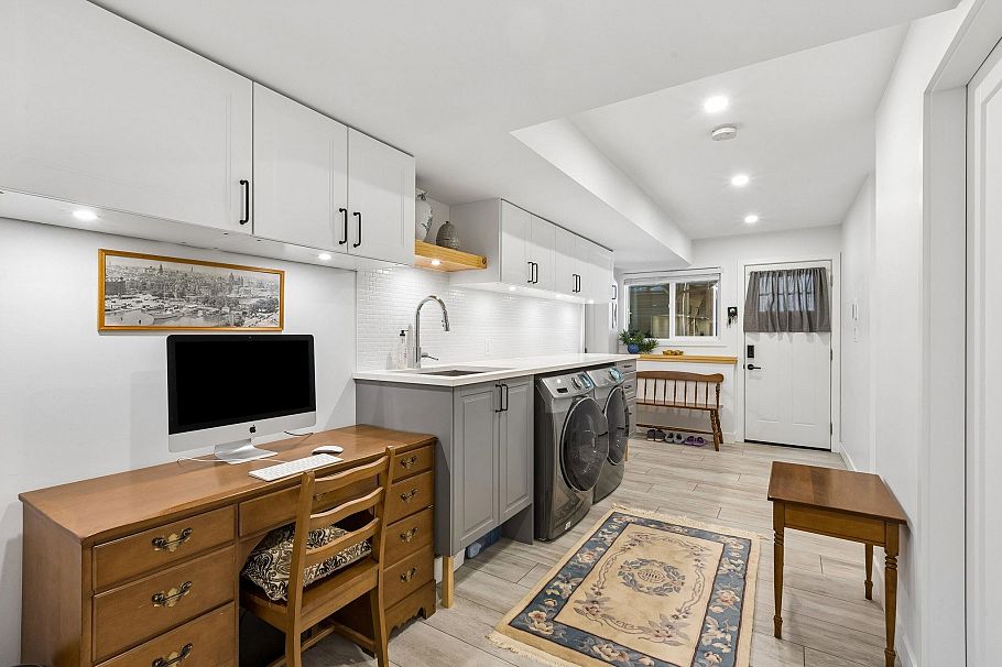 1214 Eastview Road North Vancouver, BC - 26