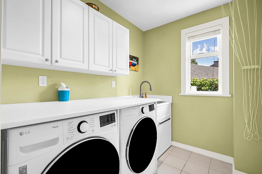 938 Beaumont Drive North Vancouver, BC - 17