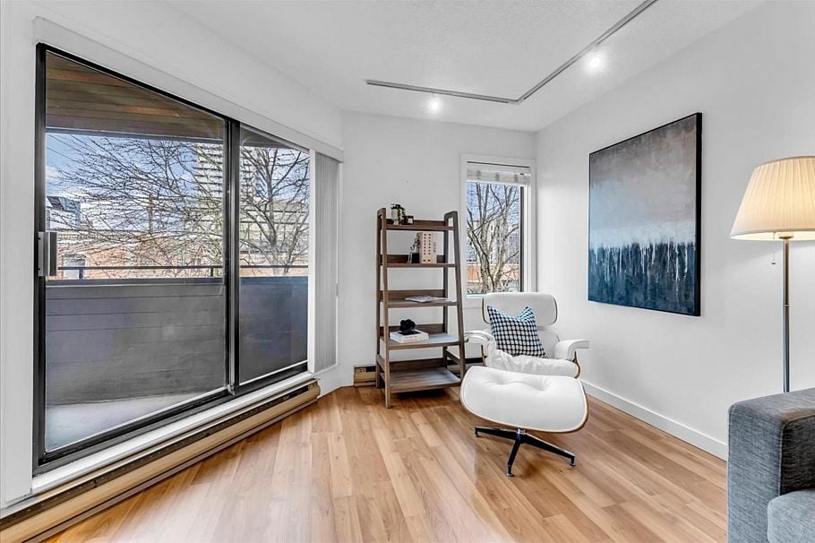 407 1476 W 10th Avenue Vancouver, BC - 4