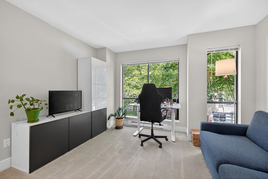 3683 Commercial Street Vancouver, BC - 17