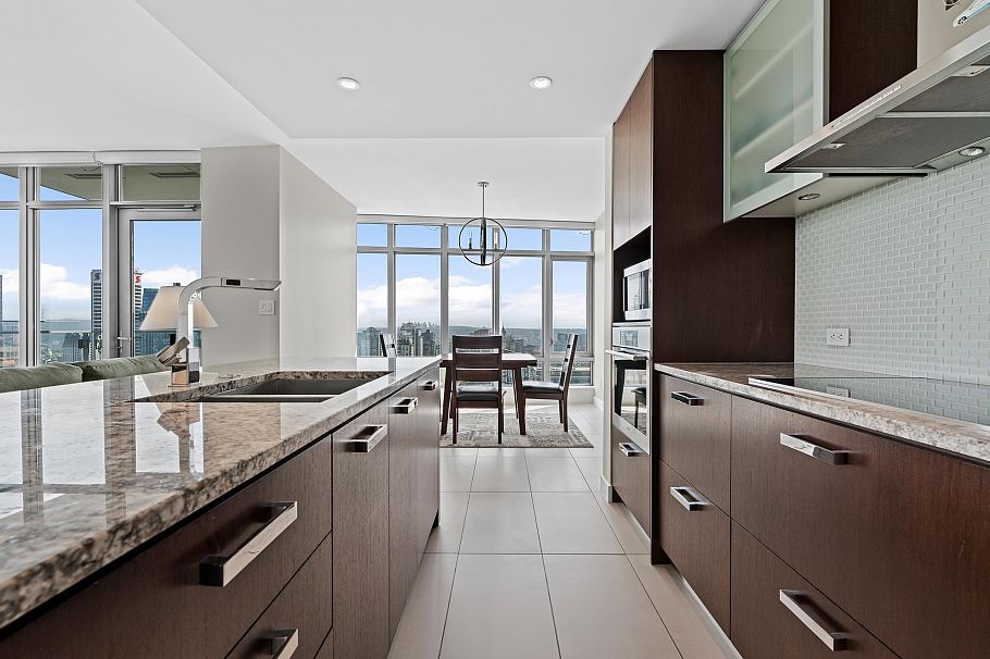 2907 1028 Barclay Street Vancouver, BC - 3