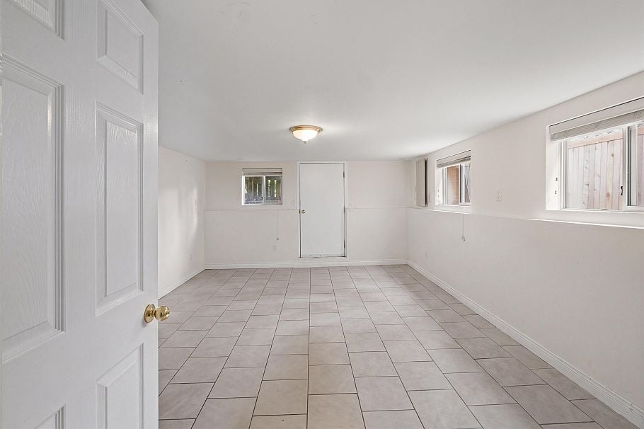 2808 Eastern Avenue North Vancouver, BC - 21