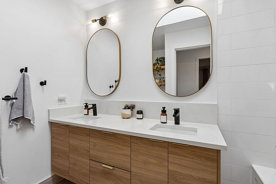 1214 Eastview Road North Vancouver, BC - 20