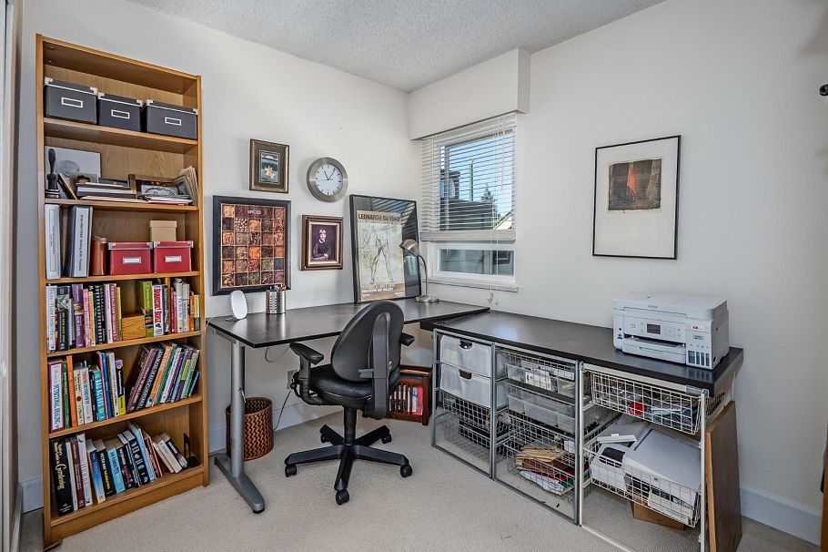 2413 W 5th Avenue Vancouver, BC - 17