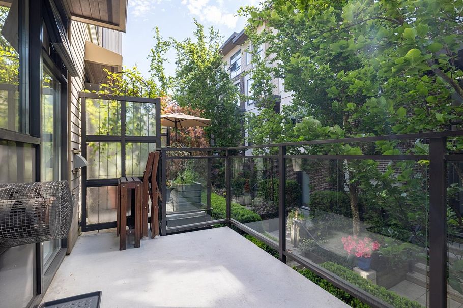 3683 Commercial Street Vancouver, BC - 5