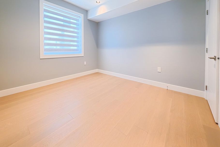 1 2557 W King Edward Avenue Vancouver, BC - 9