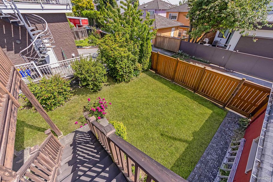 836 W 68th Avenue Vancouver, BC - 33