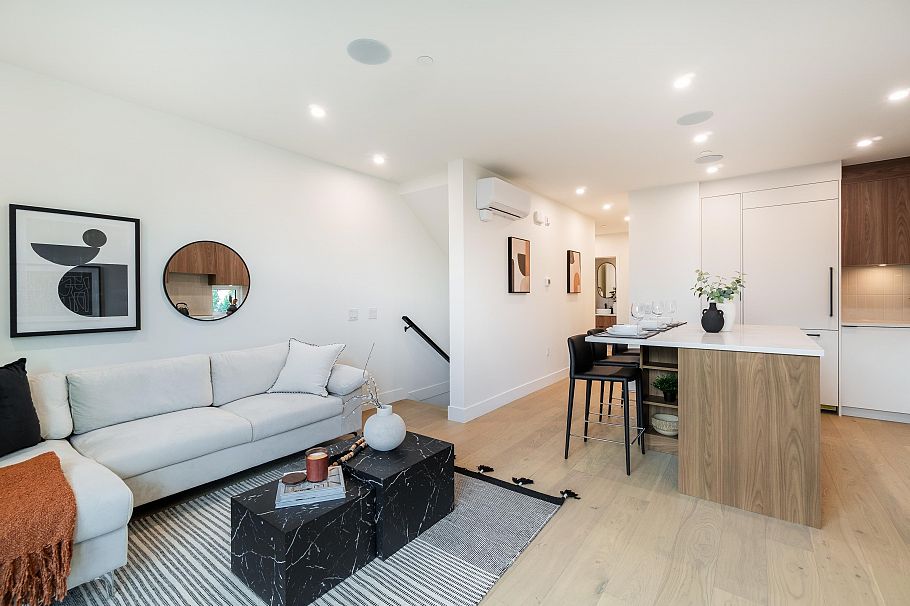 122 1552 E 3rd Avenue Vancouver, BC - 12