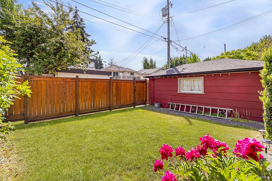 836 W 68th Avenue Vancouver, BC - 35