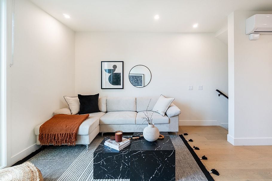 122 1552 E 3rd Avenue Vancouver, BC - 11