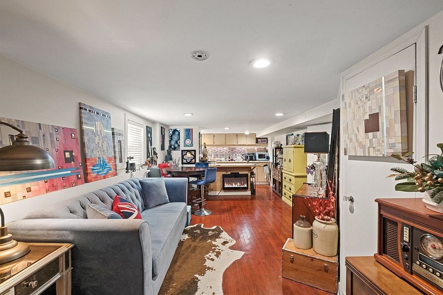 2808 Eastern Avenue North Vancouver, BC - 23