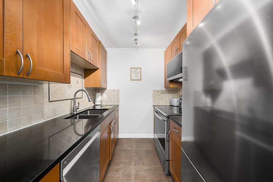 1403 1060 Alberni Street Vancouver, BC - 10
