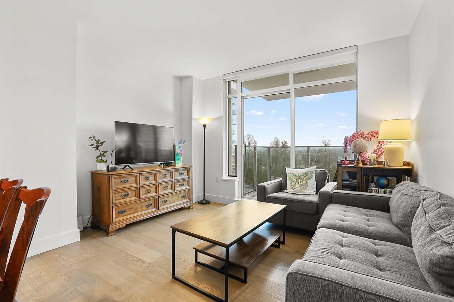 704 1675 Lions Gate Lane North Vancouver, BC - 2