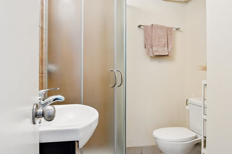 4938 Redonda Drive North Vancouver, BC - 24