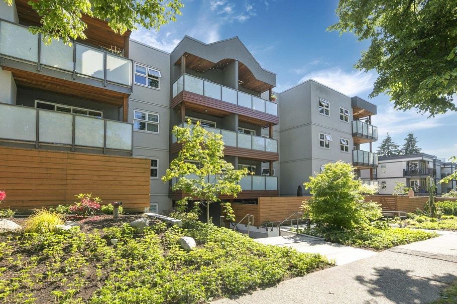 403 570 E 8th Avenue Vancouver, BC - 1