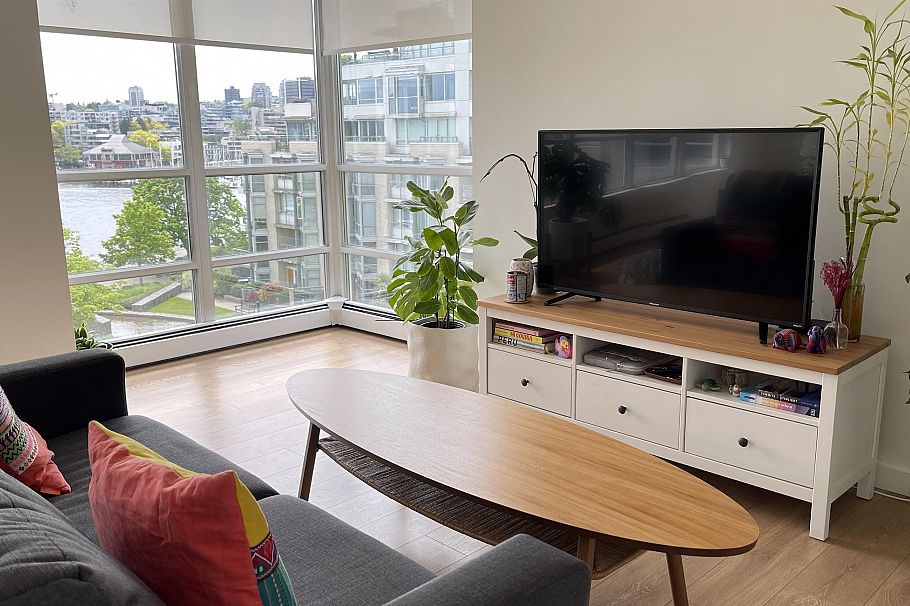 605 1228 Marinaside Crescent Vancouver, BC - 3