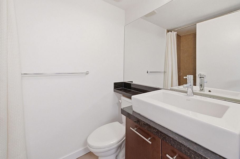 TH1 1288 Chesterfield Avenue North Vancouver, BC - 17