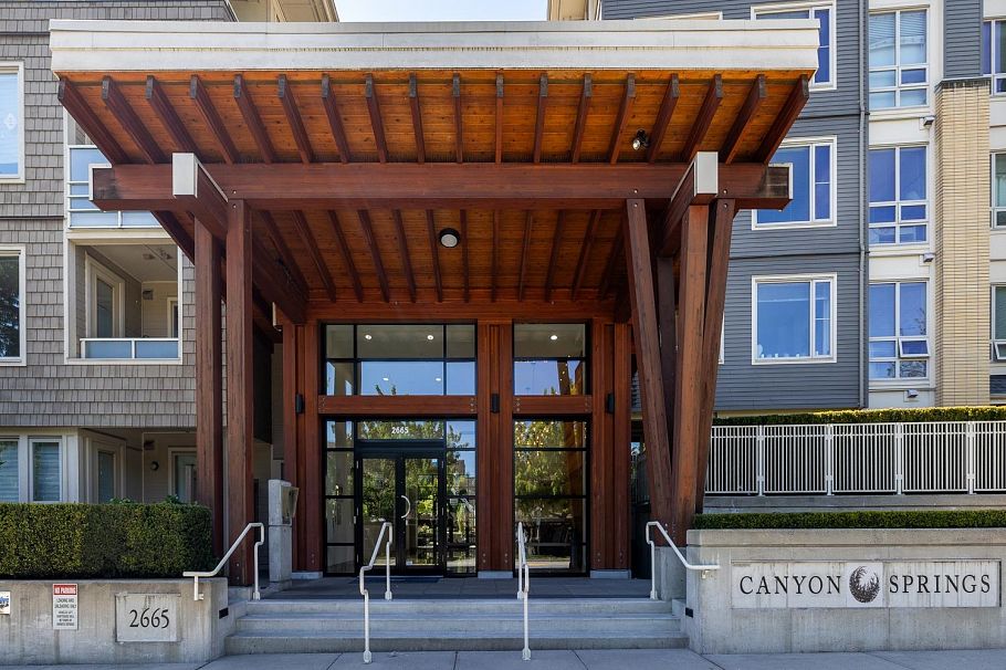 515 2665 Mountain Highway North Vancouver, BC - 25