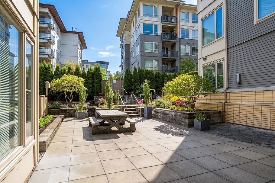 515 2665 Mountain Highway North Vancouver, BC - 22