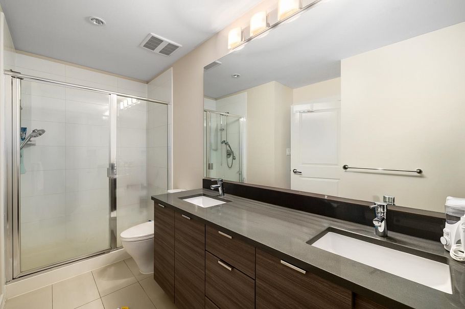 515 2665 Mountain Highway North Vancouver, BC - 12
