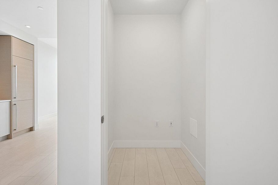 2304 3438 Sawmill Crescent Vancouver, BC - 12