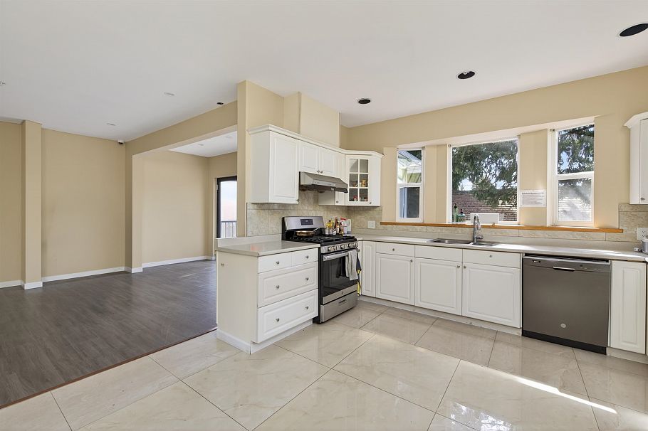 3456 W 36th Avenue Vancouver, BC - 8
